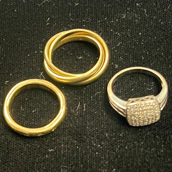 White Gold .5c pave ring size 9 - Picture 3 of 5